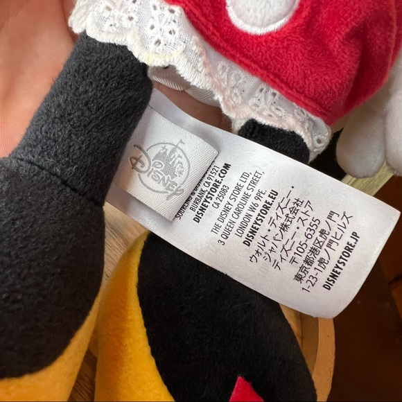 Disney Store Minnie Mouse Plush - Picture 7 of 7